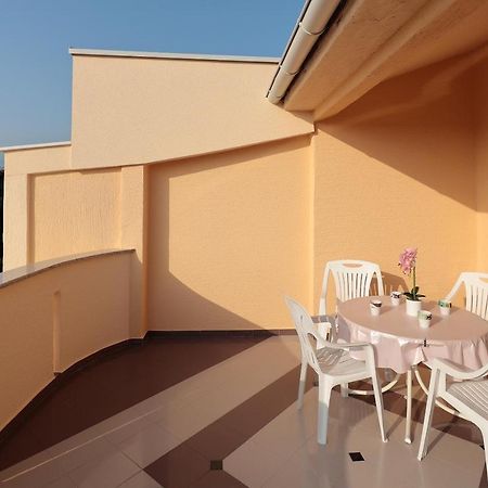 City Pool Apartments Novalja Dış mekan fotoğraf