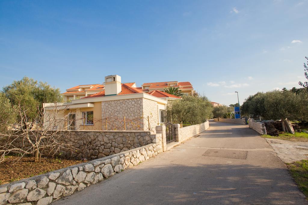 City Pool Apartments Novalja Dış mekan fotoğraf
