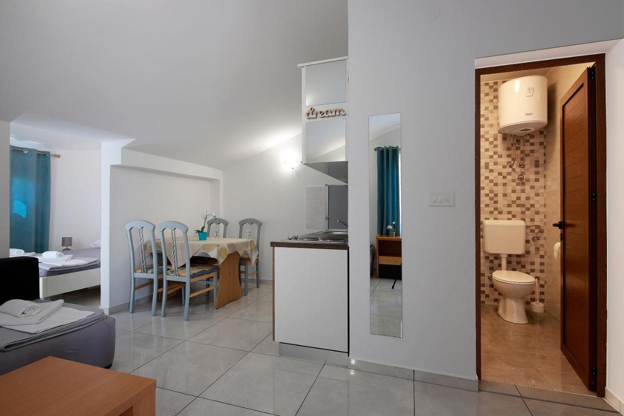 City Pool Apartments Novalja Dış mekan fotoğraf