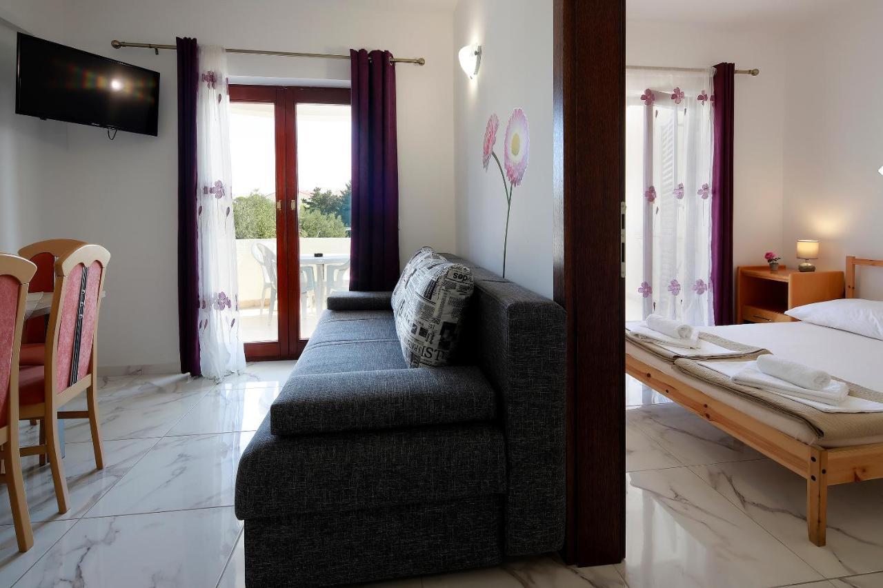 City Pool Apartments Novalja Dış mekan fotoğraf