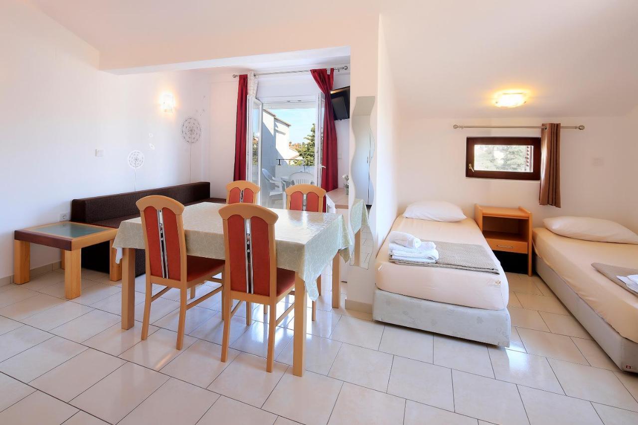 City Pool Apartments Novalja Dış mekan fotoğraf