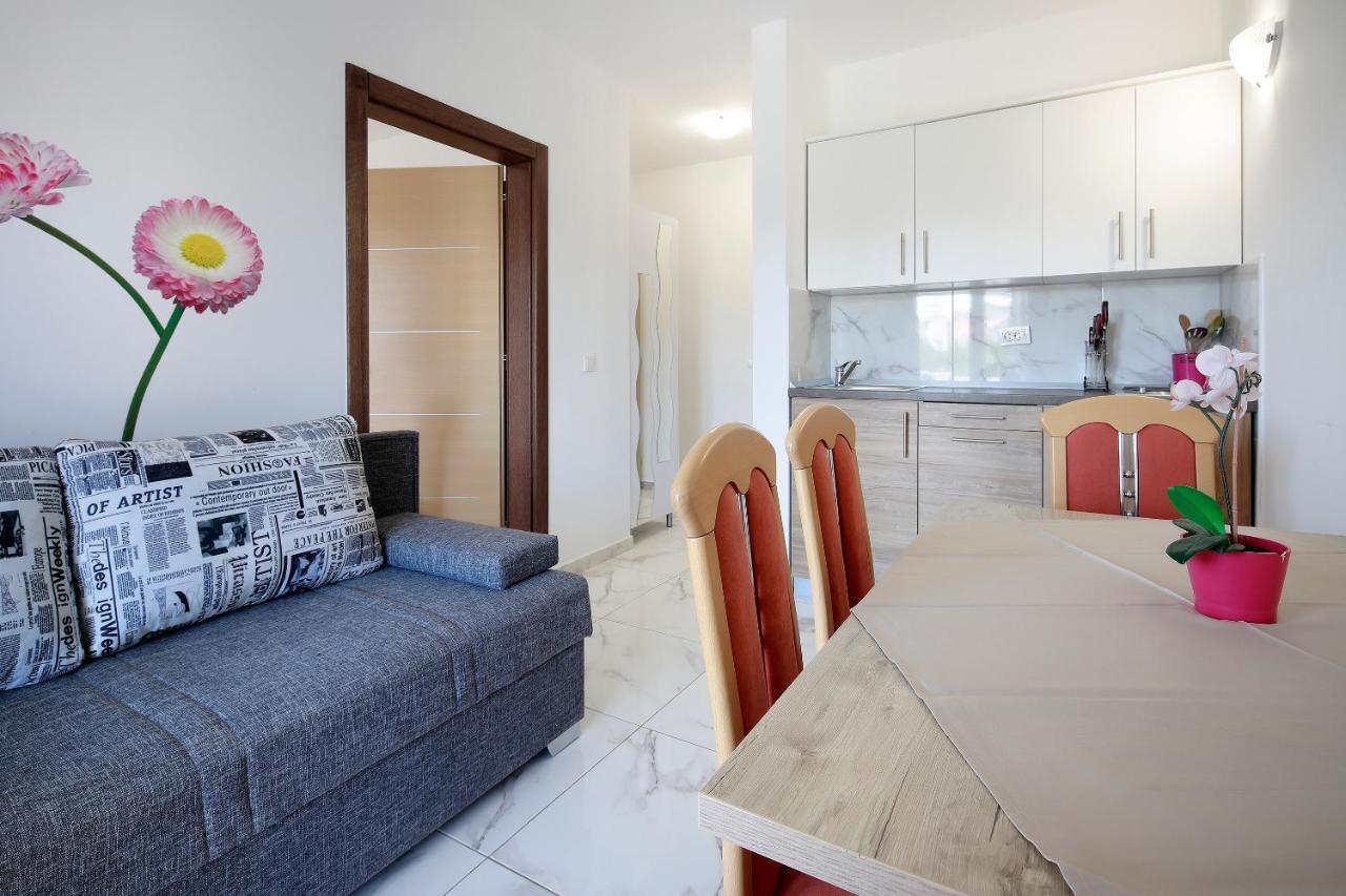 City Pool Apartments Novalja Dış mekan fotoğraf